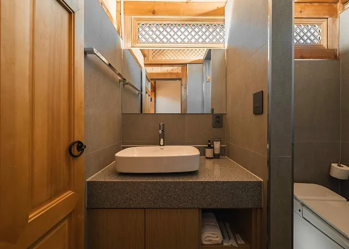 Luxury Hanok Starlight