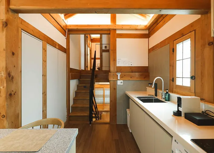 Luxury Hanok Starlight